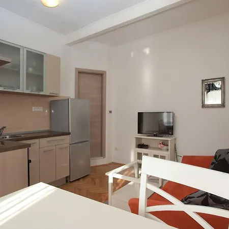 Dupline Apartment *